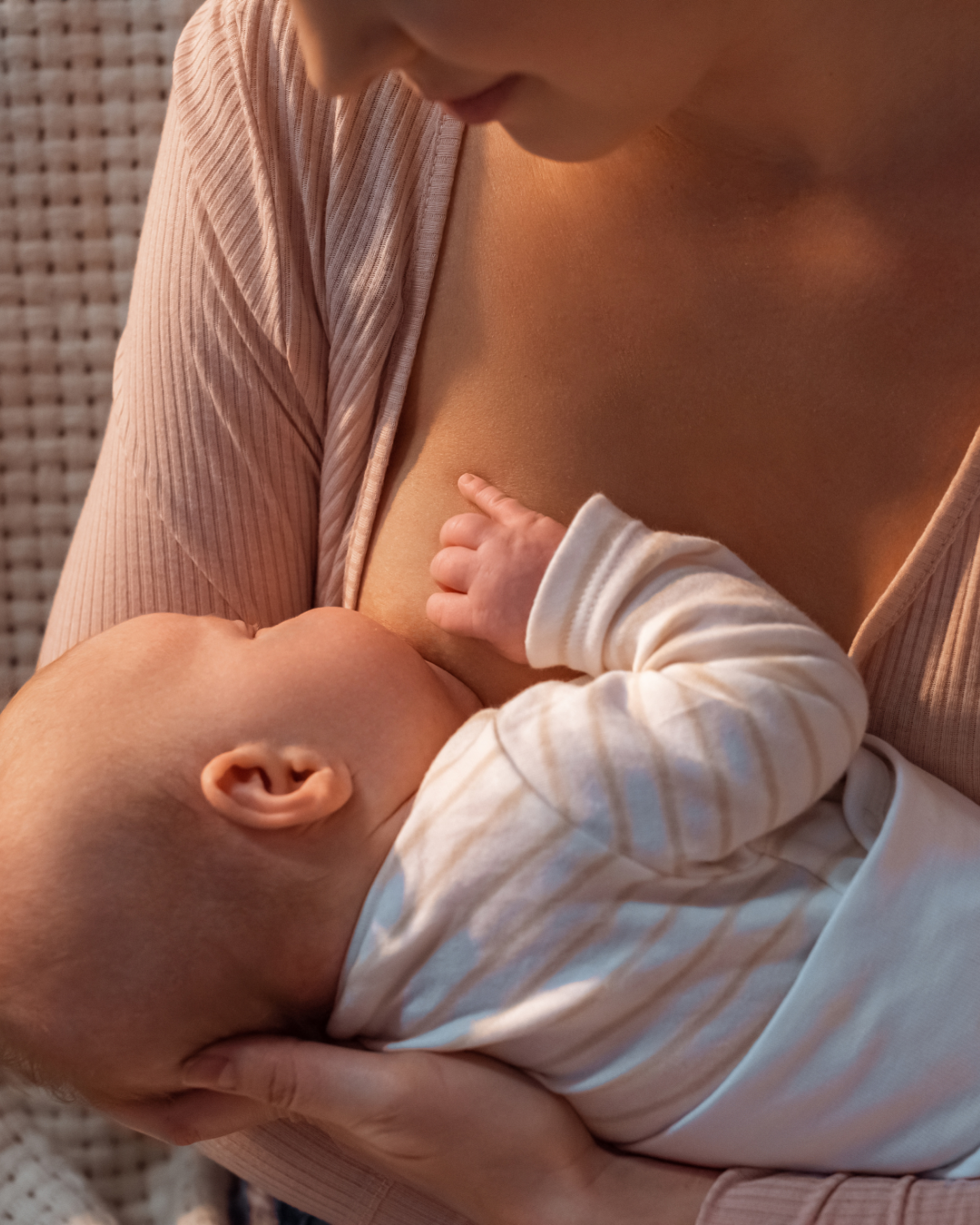 Teta, apego y vínculo: la lactancia materna en la maternidad