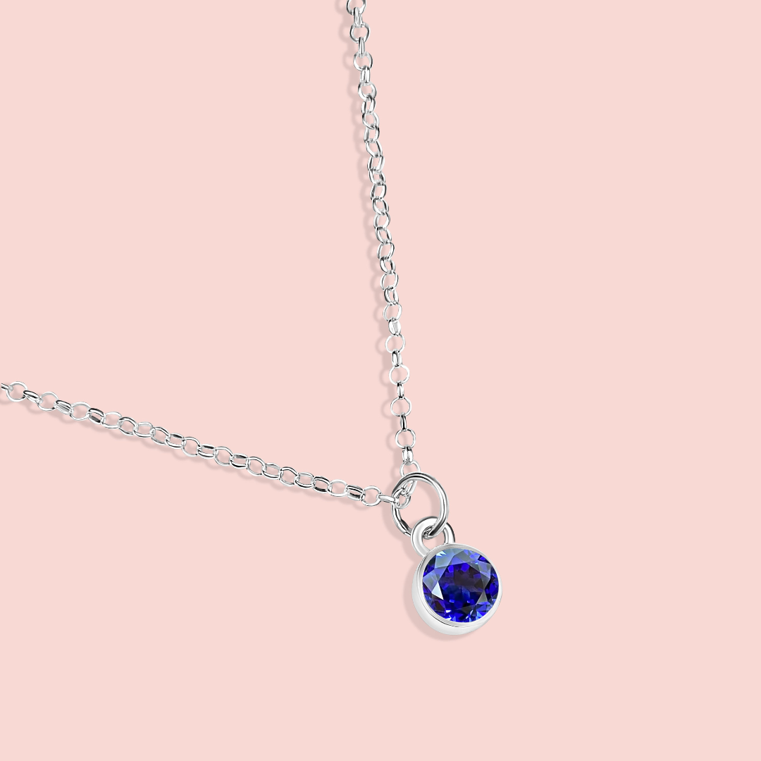 Colgantes con piedra de nacimiento