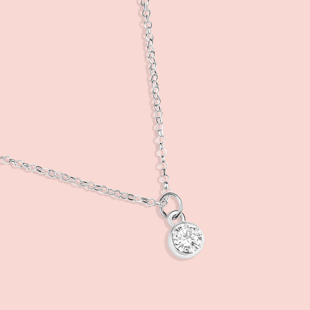 Colgantes con piedra de nacimiento