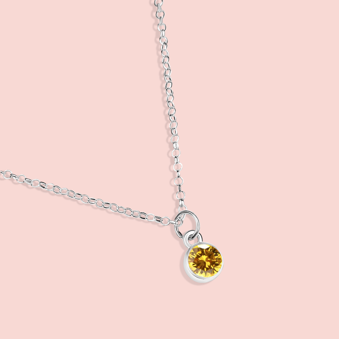 Colgantes con piedra de nacimiento