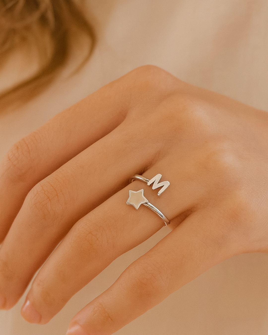 Anillo inicial personalizada y estrella de leche materna