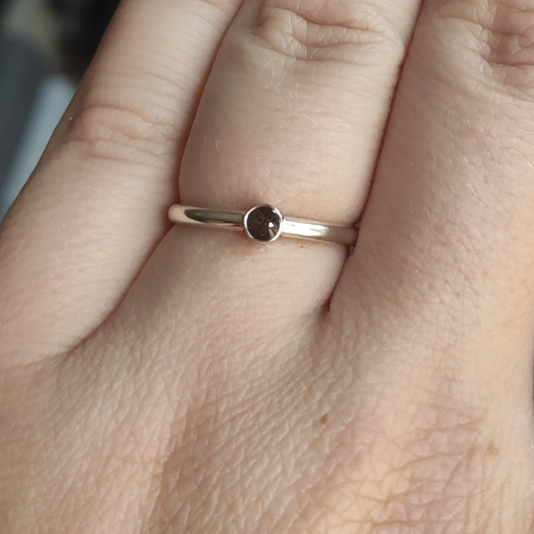 Anillo solitario de leche materna, sencillo y elegante