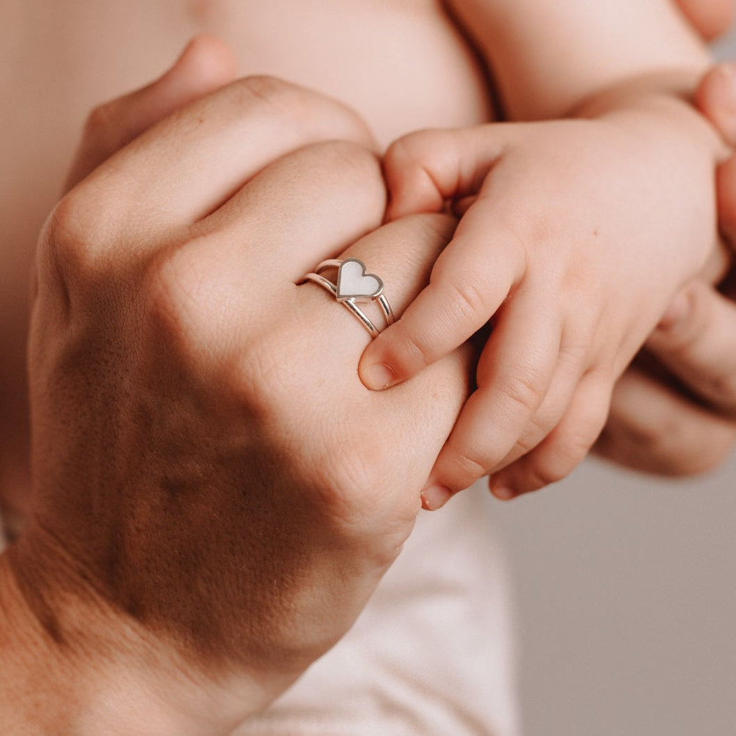 Anillo corazón doble aro de leche materna