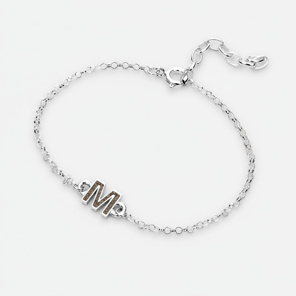 Pulsera con inicial personalizada de cenizas