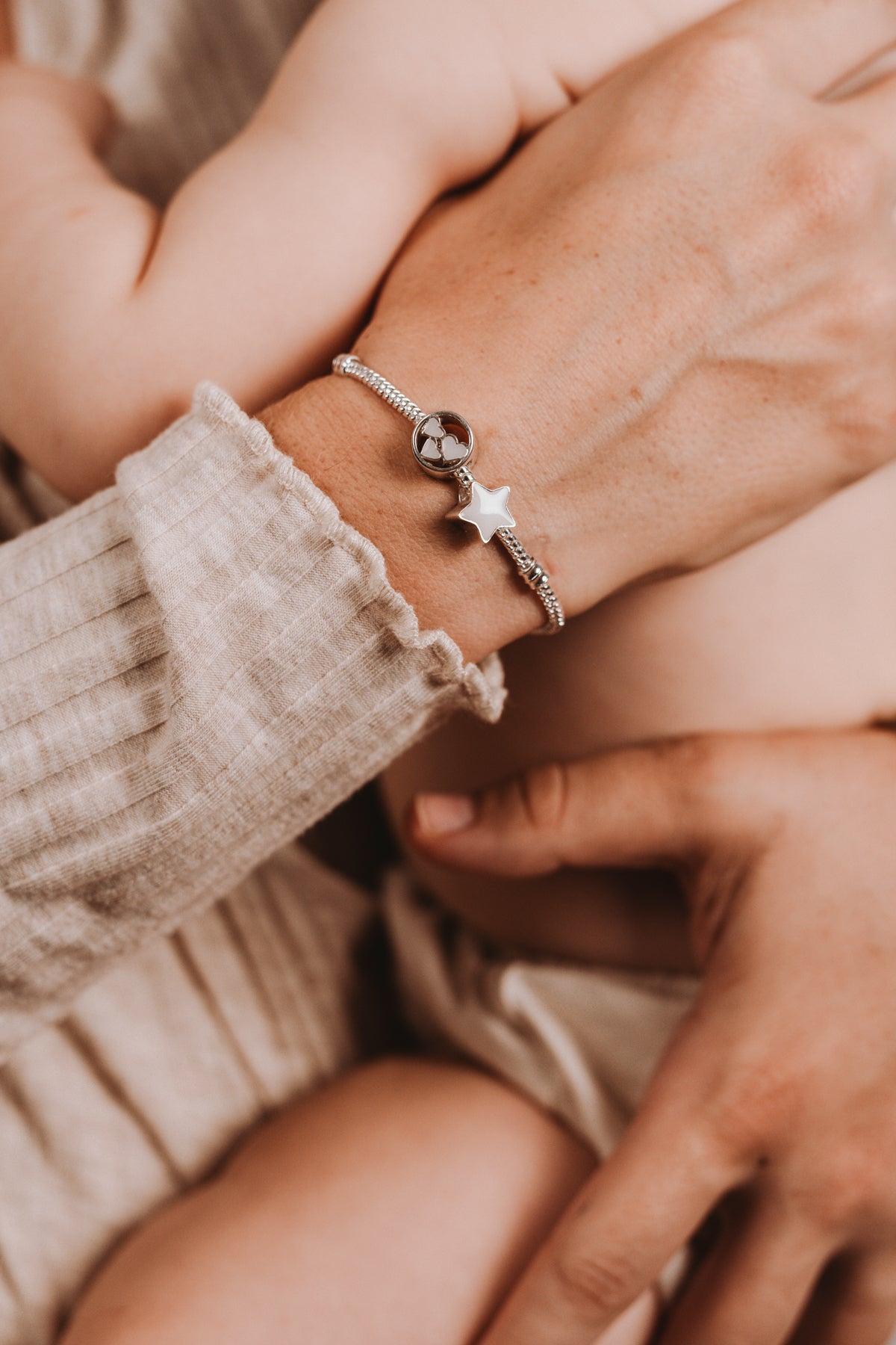 Cuenta/ Charm para pulsera estrella de leche materna