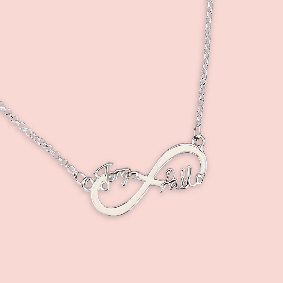 Colgante con forma de infinito de leche materna con nombres en plata de ley, joya maternal personalizada hecha a mano
