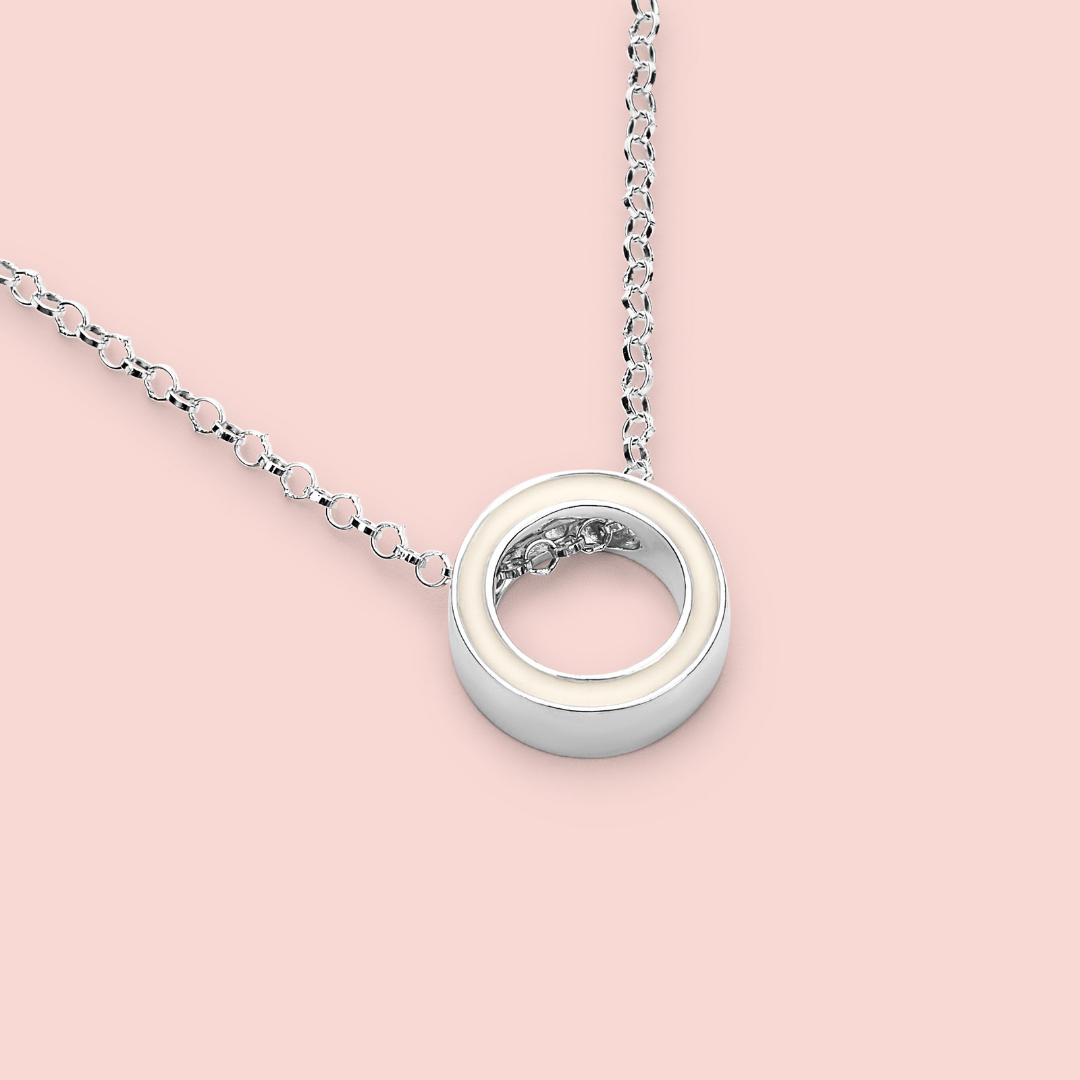 Colgante de mi mundo con leche materna en plata de ley, joya maternal personalizada hecha a mano
