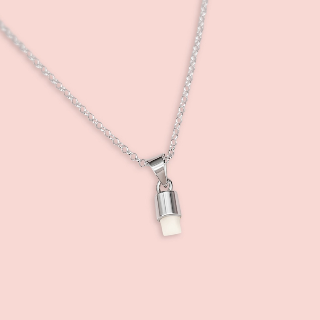 Colgante con diente de leche y enganche en plata de ley, joya maternal personalizada hecha a mano
