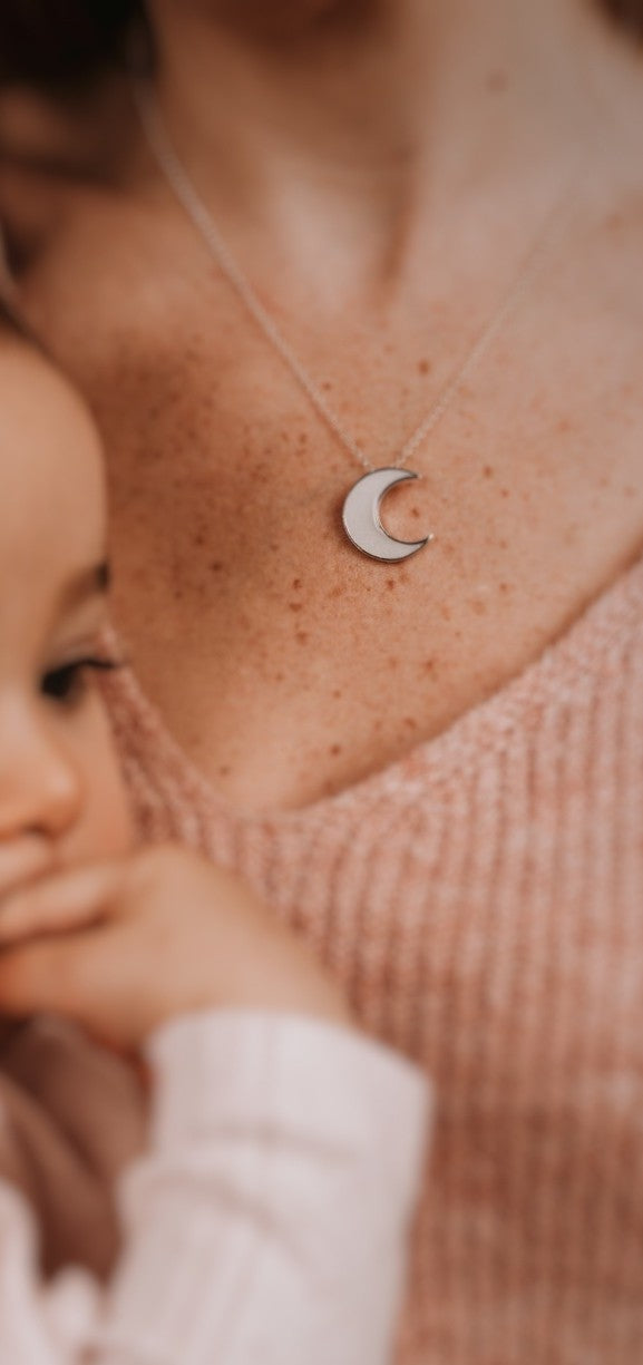 Colgante luna de leche materna